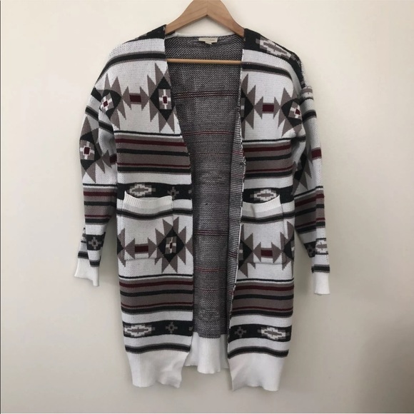 Venario Womens Southwest Tribal Print Cardigan Clip Front Pockets Size Small - Picture 1 of 10